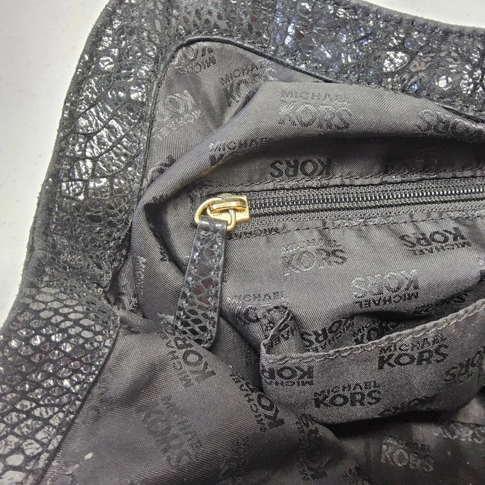 Michael Kors Fulton Shoulder Bag‎ Womens Large Black Snake Embossed Leather Gold